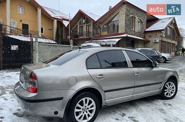 Лифтбек Skoda Superb 2008 в Львове