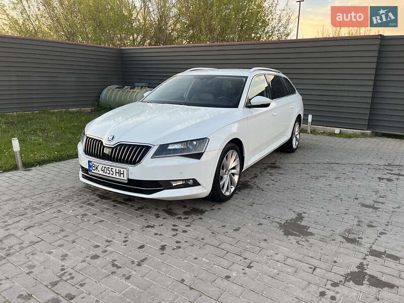 Универсал Skoda Superb 2018 в 