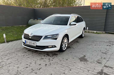Универсал Skoda Superb 2018 в 