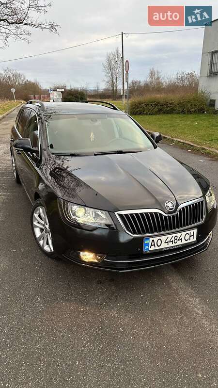 Универсал Skoda Superb 2015 в 