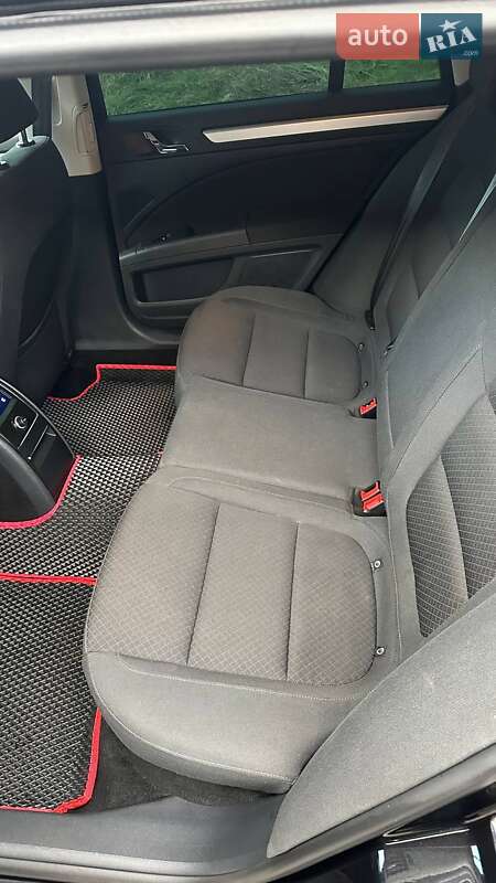 Универсал Skoda Superb 2015 в Ужгороде