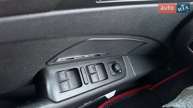 Универсал Skoda Superb 2015 в Ужгороде