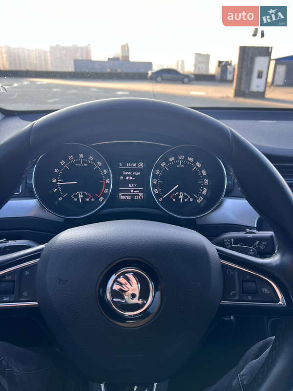 Ліфтбек Skoda Superb 2014 в Києві