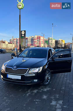 Універсал Skoda Superb 2014 в Луцьку