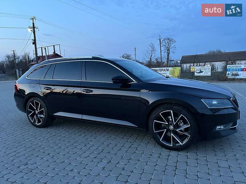 Універсал Skoda Superb 2015 в Снятині