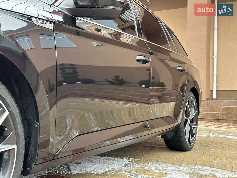 Універсал Skoda Superb 2015 в Снятині