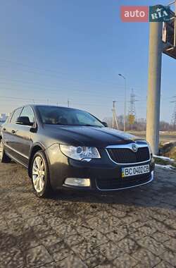 Лифтбек Skoda Superb 2009 в 