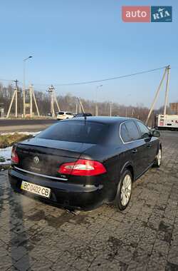 Лифтбек Skoda Superb 2009 в 