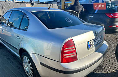 Ліфтбек Skoda Superb 2004 в Києві