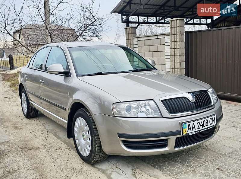 Лифтбек Skoda Superb 2007 в Каменском