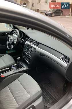 Универсал Skoda Superb 2013 в Тернополе