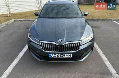 Універсал Skoda Superb 2019 в 