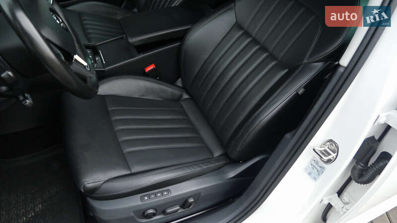 Универсал Skoda Superb 2019 в Львове