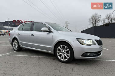 Ліфтбек Skoda Superb 2013 в Києві