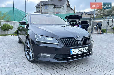 Універсал Skoda Superb 2016 в Львові