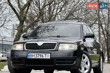 Лифтбек Skoda Superb 2003 в 