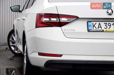 Ліфтбек Skoda Superb 2019 в Києві