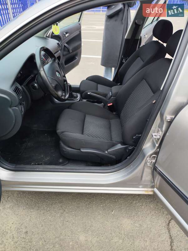 Лифтбек Skoda Superb 2008 в Ужгороде