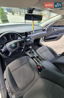 Универсал Skoda Superb 2010 в Ужгороде