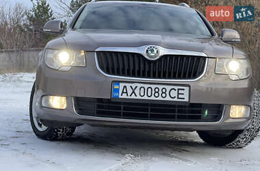 Універсал Skoda Superb 2010 в Харкові