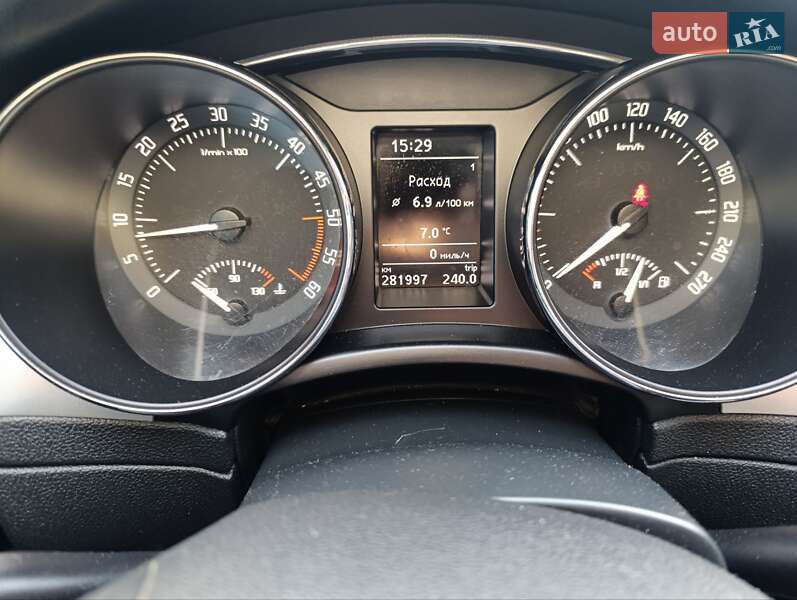 Универсал Skoda Superb 2013 в Ярмолинцах фото 41 Универсал Skoda Superb 2013 в Ярмолинцах