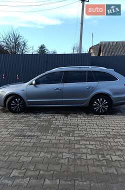 Универсал Skoda Superb 2013 в Ярмолинцах