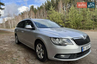 Универсал Skoda Superb 2014 в Новых Санжарах