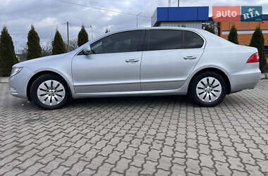 Ліфтбек Skoda Superb 2012 в Сарнах