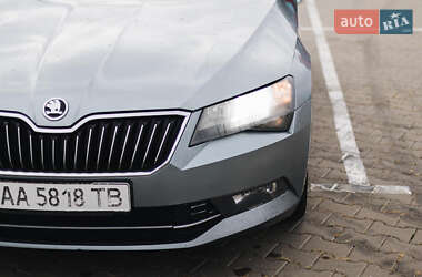 Лифтбек Skoda Superb 2017 в 