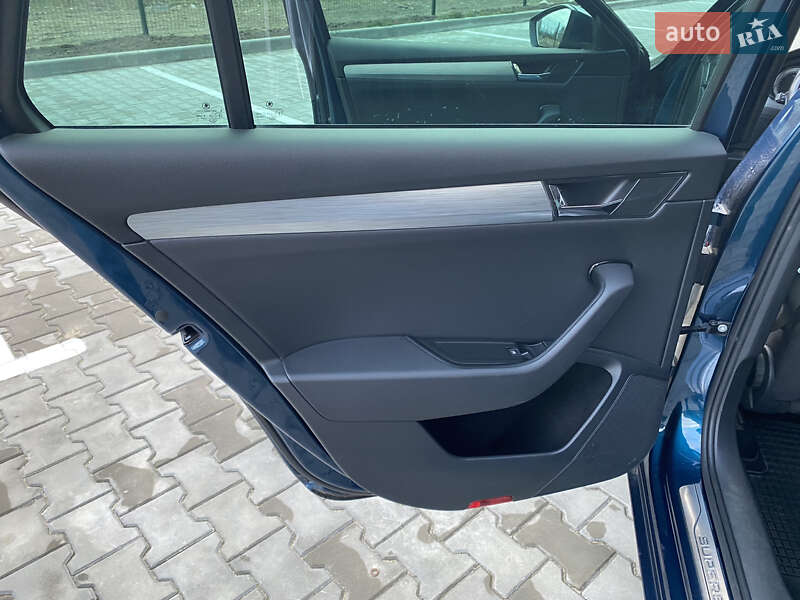 Универсал Skoda Superb 2020 в Луцке