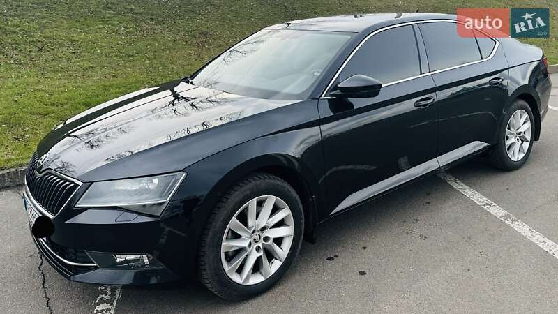 Универсал Skoda Superb 2018 в Кривом Роге