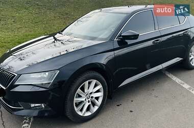 Универсал Skoda Superb 2018 в 