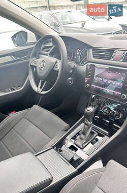 Универсал Skoda Superb 2018 в 