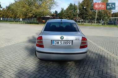 Ліфтбек Skoda Superb 2001 в Слов'янську