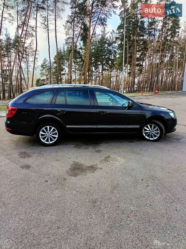 Універсал Skoda Superb 2014 в Харкові