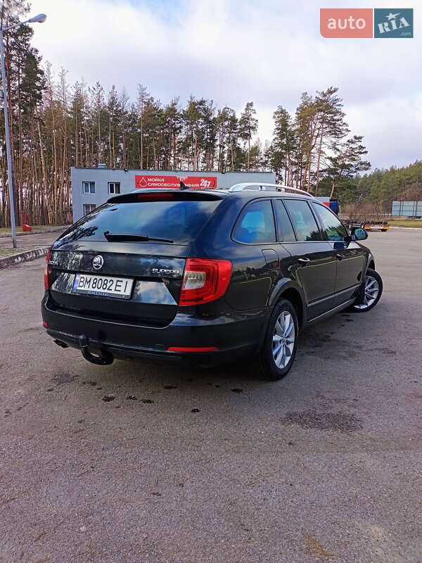 Універсал Skoda Superb 2014 в Харкові