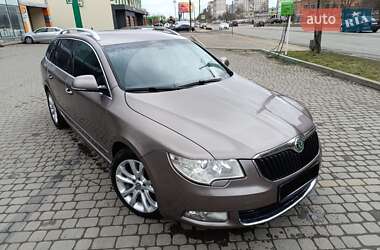 Універсал Skoda Superb 2010 в Хмельницькому