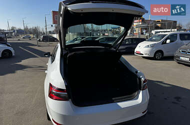 Лифтбек Skoda Superb 2019 в 