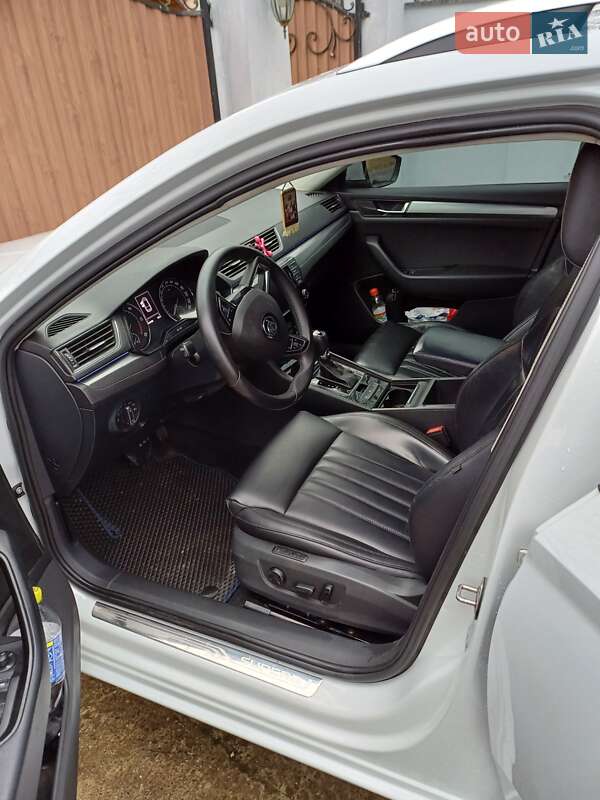 Универсал Skoda Superb 2015 в Ольховке