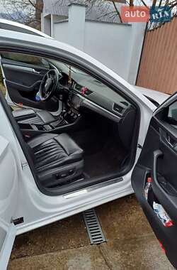 Универсал Skoda Superb 2015 в 