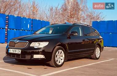 Универсал Skoda Superb 2011 в 