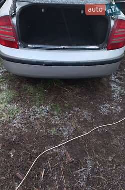 Лифтбек Skoda Superb 2002 в 