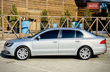 Лифтбек Skoda Superb 2013 в Кривом Роге