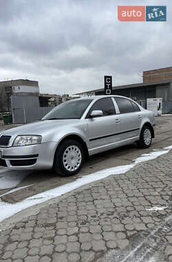 Ліфтбек Skoda Superb 2006 в Чернівцях