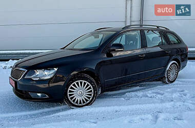 Универсал Skoda Superb 2013 в Киеве