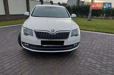 Лифтбек Skoda Superb 2013 в Харькове