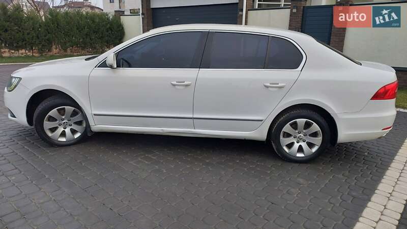 Лифтбек Skoda Superb 2013 в Харькове
