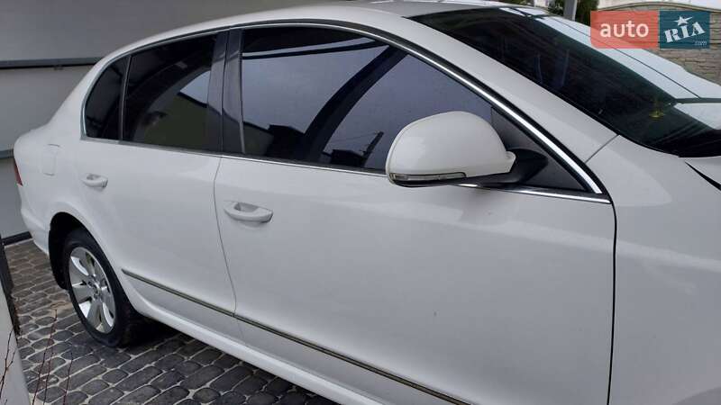 Лифтбек Skoda Superb 2013 в Харькове