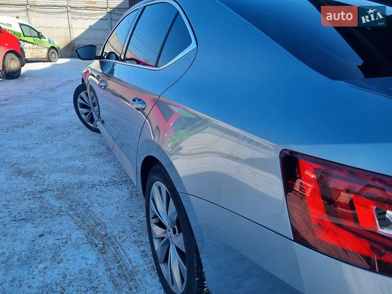 Лифтбек Skoda Superb 2017 в Кременчуге