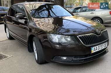 Лифтбек Skoda Superb 2013 в Киеве